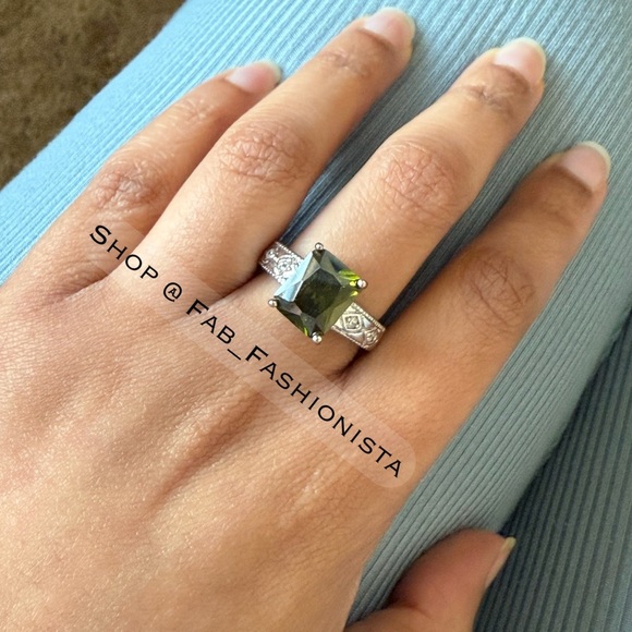 Sterling Silver Ring - Picture 1 of 6